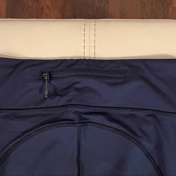 Lululemon Navy Leggings - Picture 6 of 7
